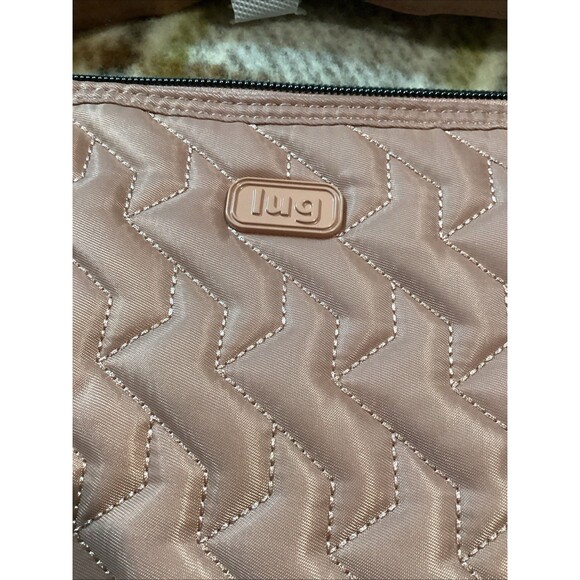 Lug Convertible Crossbody Shoulder Bag RFID Protection - Swivel - Expandable - Picture 4 of 16